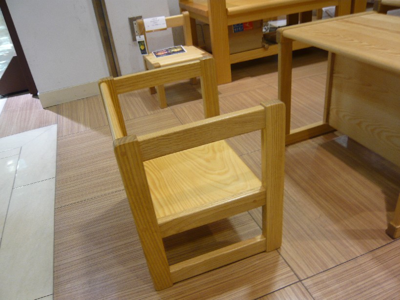 クラフト家具の椅子