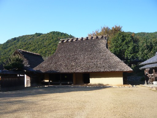 日本最古の住宅『箱木千年家』