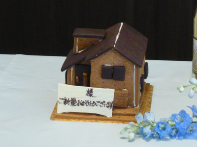 家づくり成功へのみちしるべ、太田のブログ-引渡しのケーキ