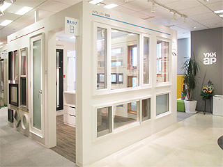 YKKAP showroom